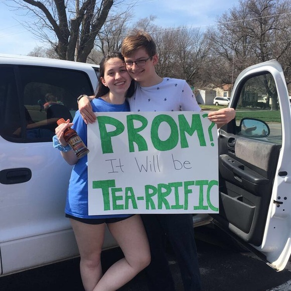 Meet your Posher, Olivia - Picture 1 of 1